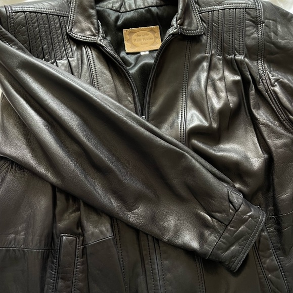 The Olde Hide House Vintage 90s Women’s Leather Jacket - Picture 3 of 5